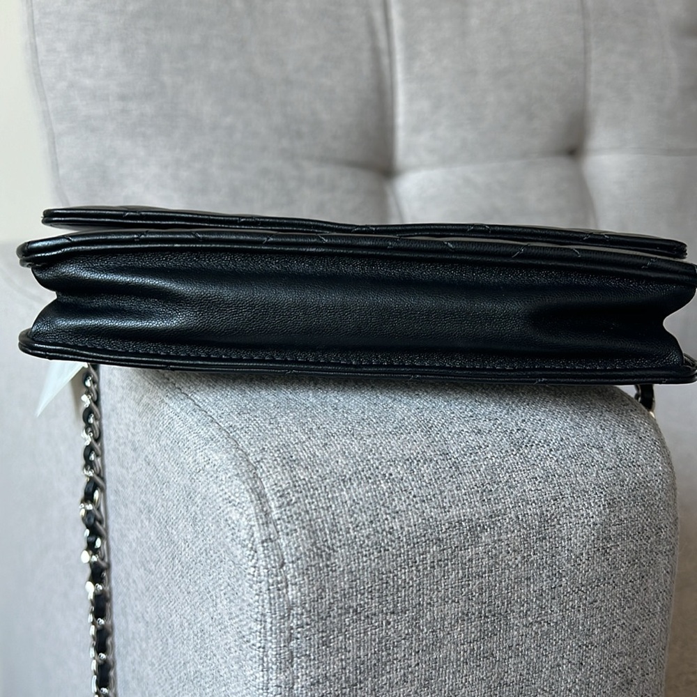 Chanel Wallet On Chain Black Lambskin Like New - Picture 8 of 17